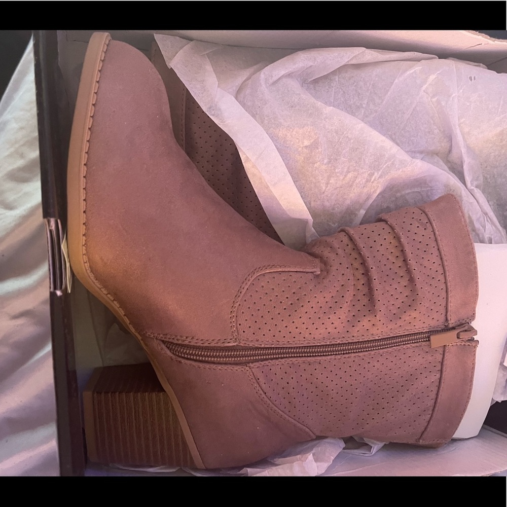 Tan Scrunch Western HLT Bootie